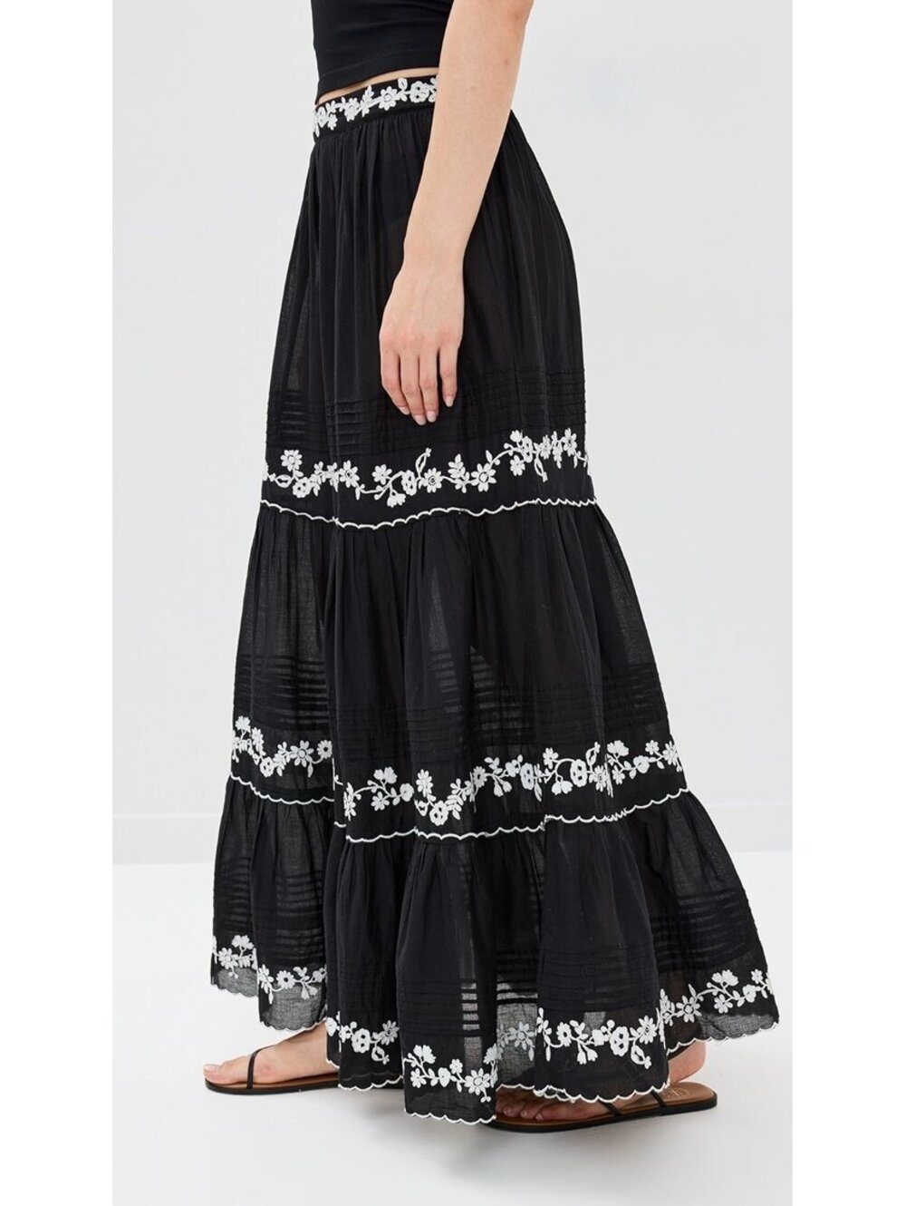 FARM Rio Embroidered Ruffle Maxi Skirt NWT Large - Picture 3 of 6